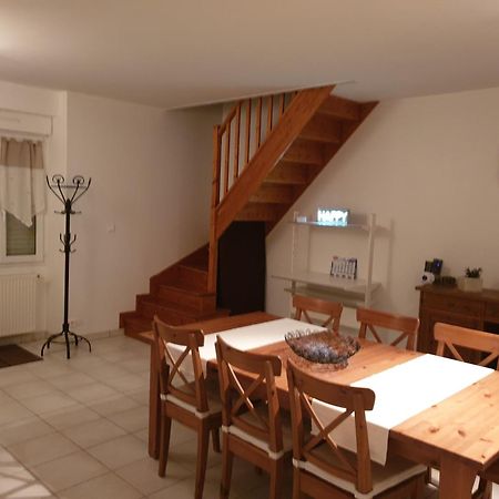 Maisons Cosy De Village Gurgy Exterior foto
